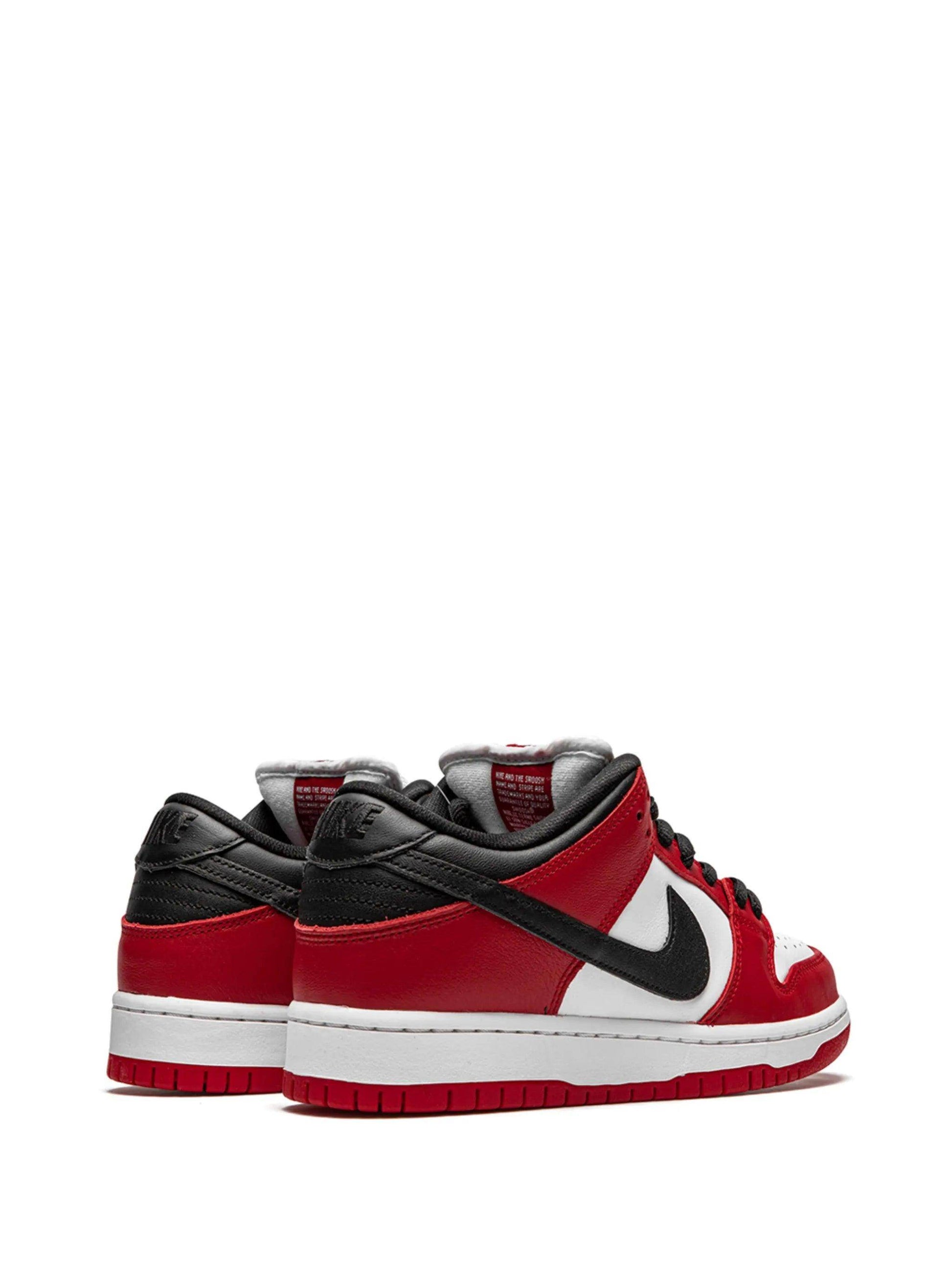 Nike SB Dunk Low Pro Chicago - Syre Sneakers