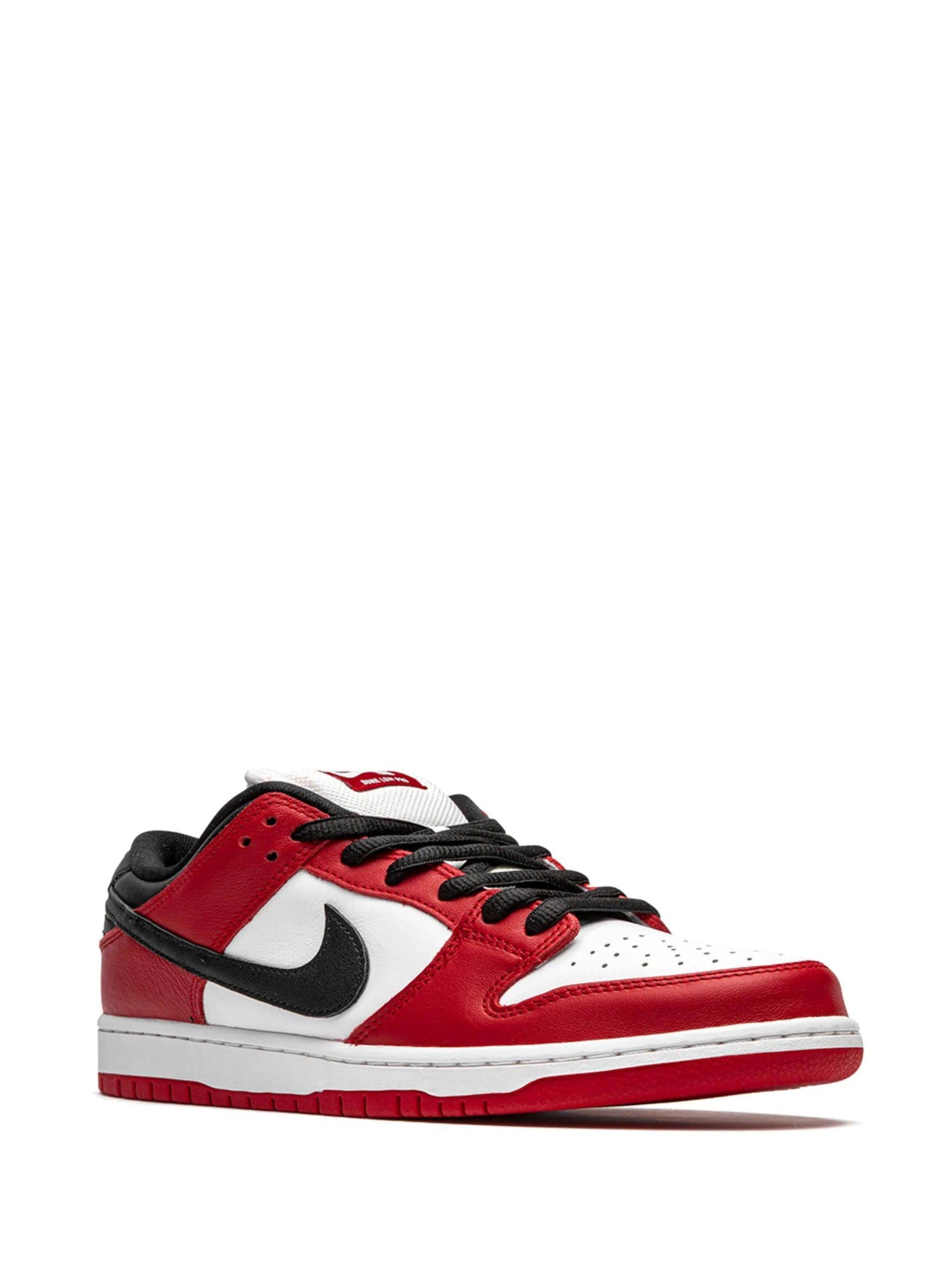 Nike SB Dunk Low Pro Chicago - Syre Sneakers