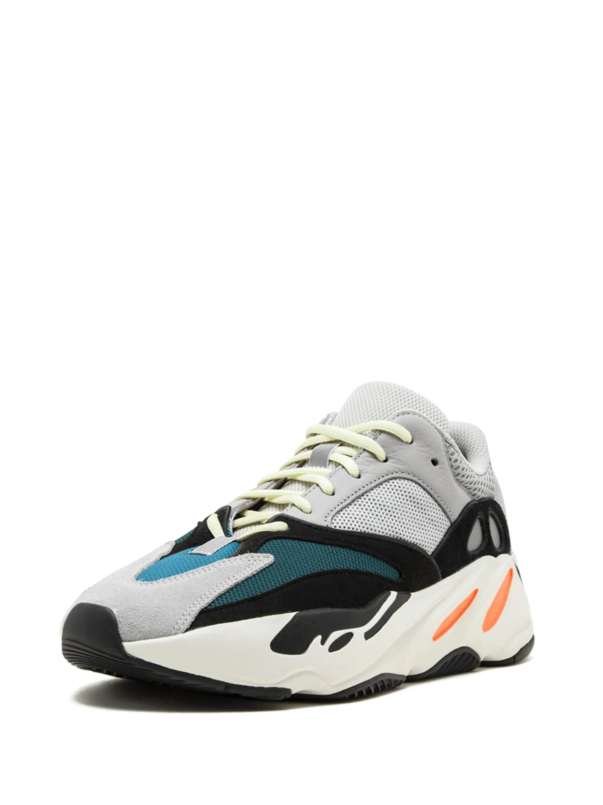 Yeezy 700 V1 Wave Runner - Syre Sneakers